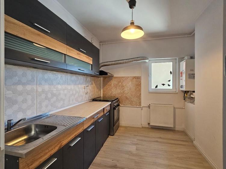 Prelungirea Ghencea, Ansamblul Primavara - 2 camere, decomandat, 76 mp, parcare. - 8