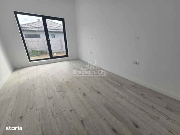Casă cu 4 camere în Clinceni
