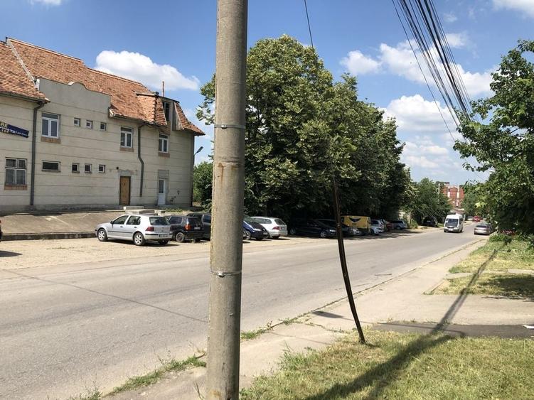 Spațiu comercial, de 11,100 mp, în Periferie