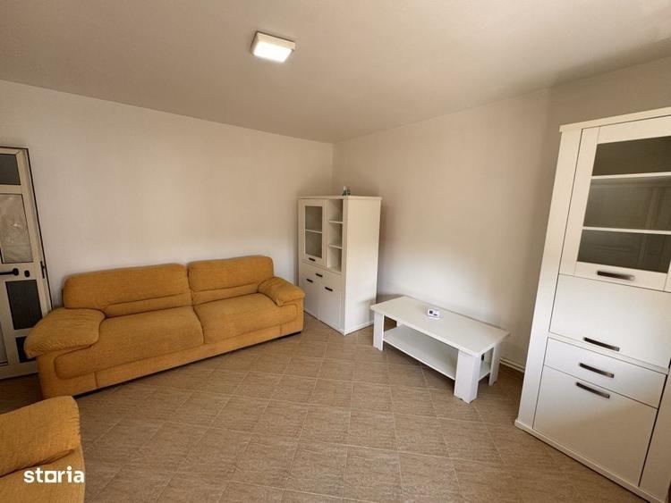 Apartament cu 2 camere decomandat în Calea București