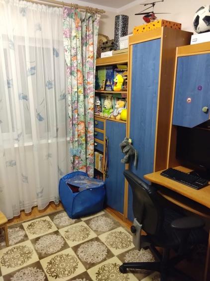 Apartament cu 2 camere decomandat în Manolești