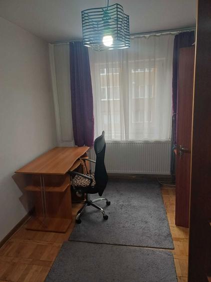 Apartament cu 2 camere semidecomandat în Micro III