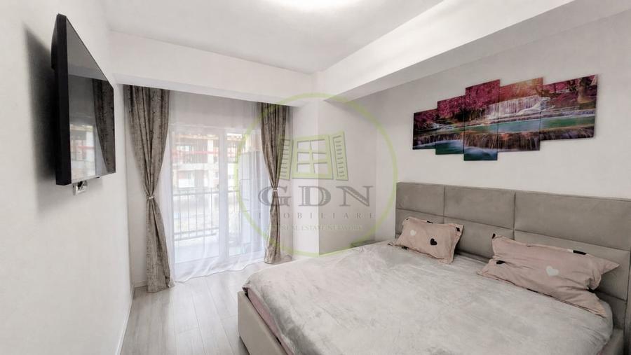 Apartament cu 3 camere semidecomandat, mobilat în Periferie