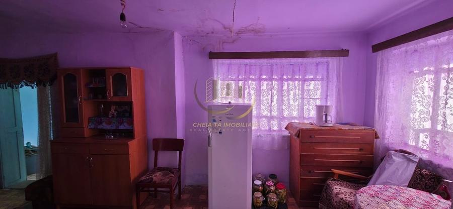 Casă cu 4 camere cu Teren 500 Mp în Central