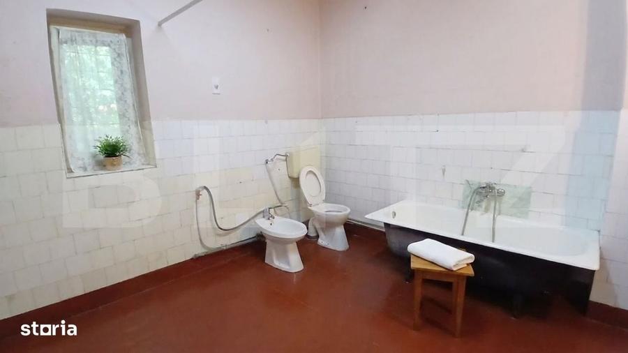 Casă cu 3 camere cu Teren 200 Mp în Central