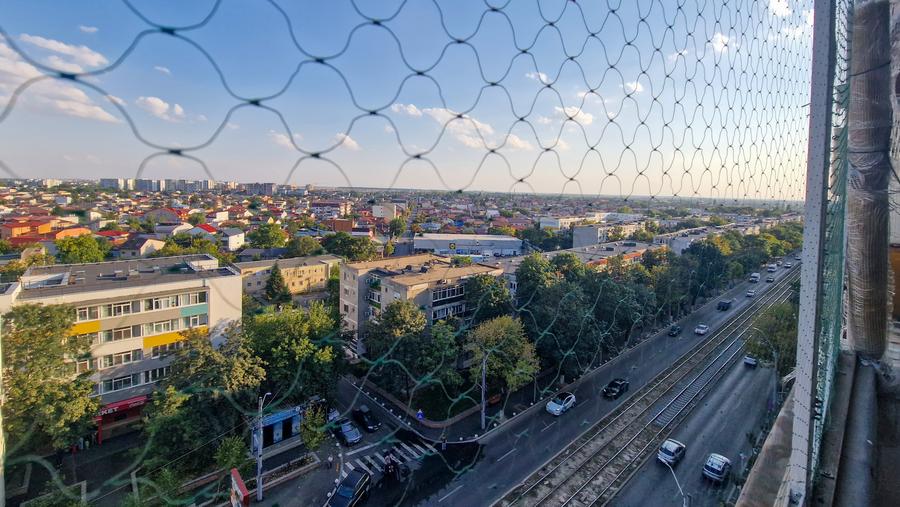 Apartament cu 3 camere decomandat în Alexandriei