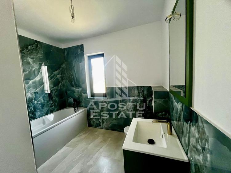 Casă cu 3 camere cu Teren 250 Mp în Plopi