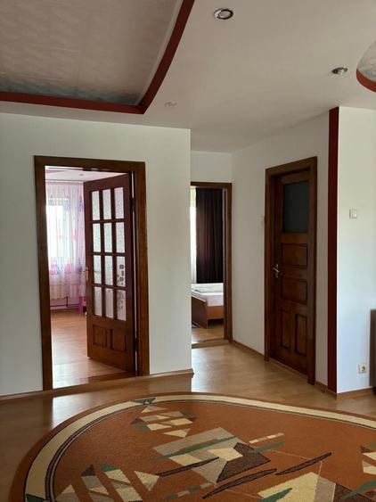 Apartament cu 4 camere în Ultracentral