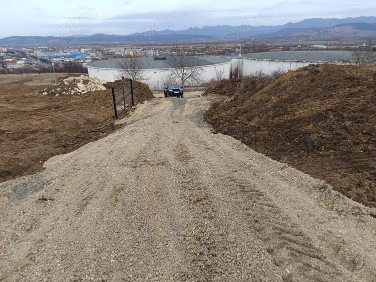 Teren în 700