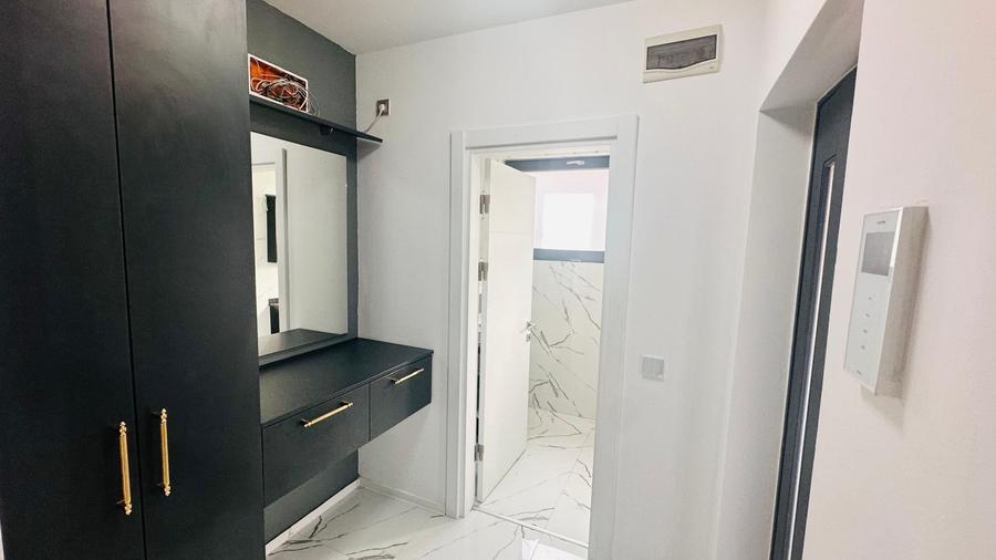Duplex cu 5 camere cu Canalizare în Otopeni