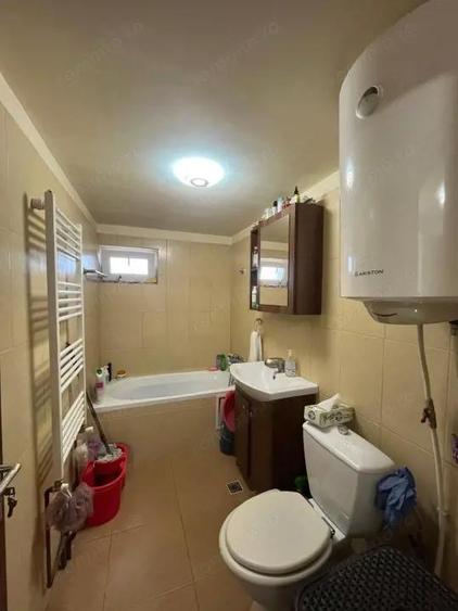 Casa in Malu Mare, teren 2354 mp,curte mare ?i poten?ial extindere - 4
