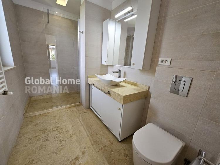 Duplex cu 7 camere cu Canalizare în Pipera