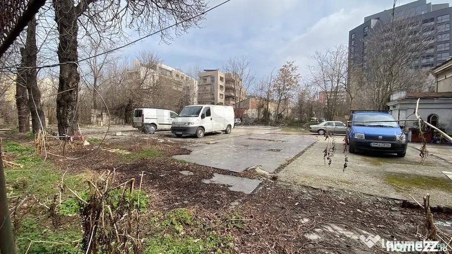Teren în Romană