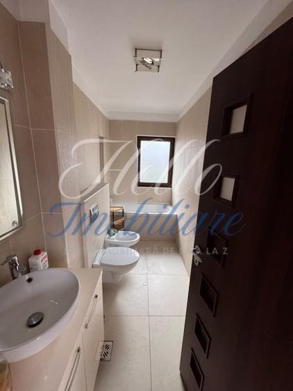 Apartament cu 2 camere semidecomandat, mobilat în Andrei Mureșanu