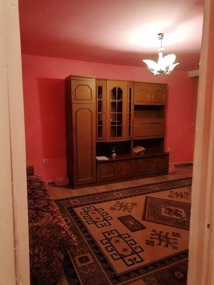 Garsonieră decomandată în Viziru 1