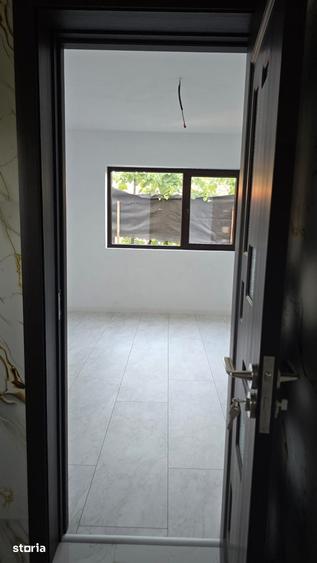Casă cu 3 camere cu Teren 455 Mp în Corbu