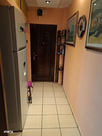 Apartament cu 2 camere în Micro 11