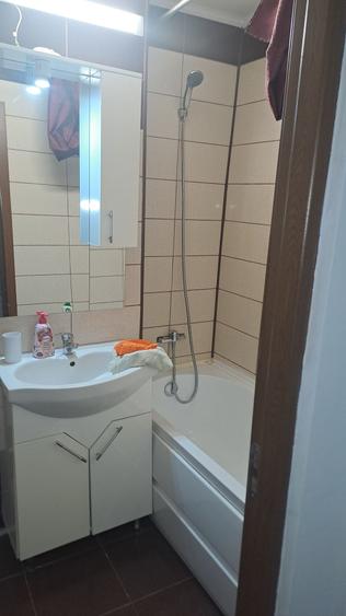 Apartament cu 2 camere în Viziru 1