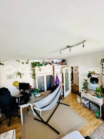 Apartament cu 3 camere decomandat, mobilat în Mărăști