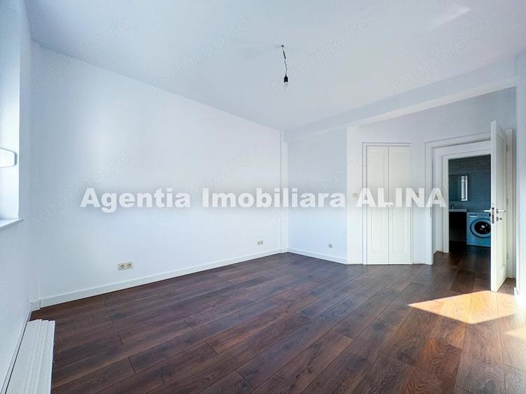 Apartament cu 2 camere decomandat în 22 Decembrie