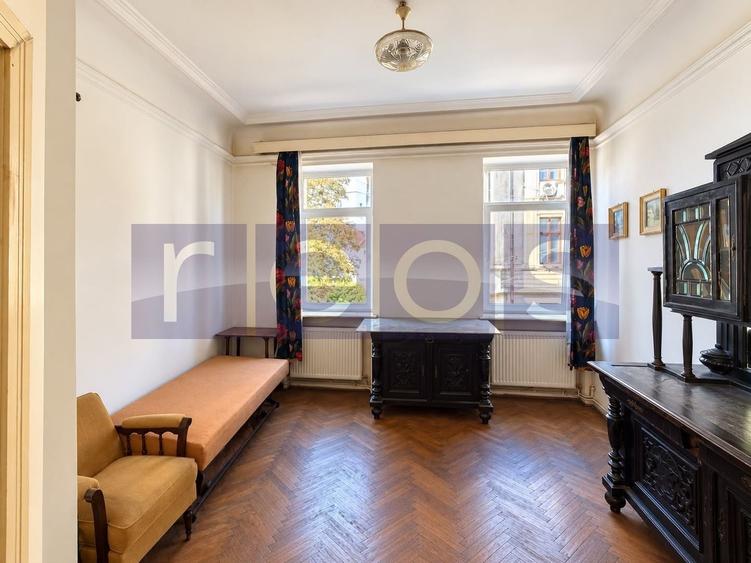 Apartament cu 3 camere, mobilat în Armeneasca