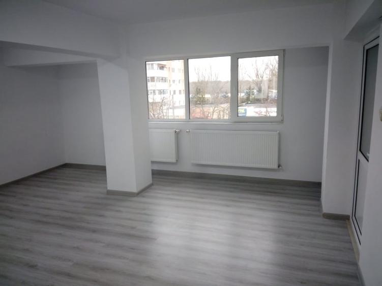 Spațiu comercial, de 42 mp, în Central
