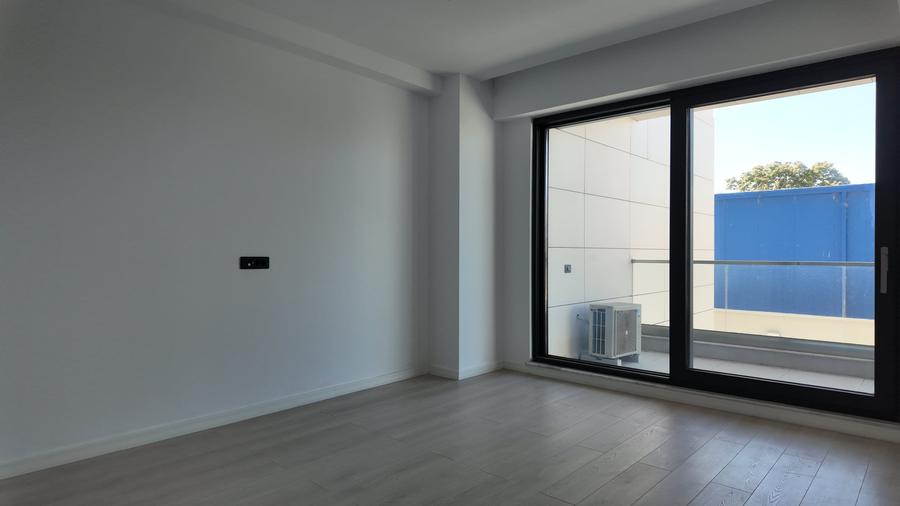 Apartament cu 2 camere decomandat, mobilat în Faleza Nord