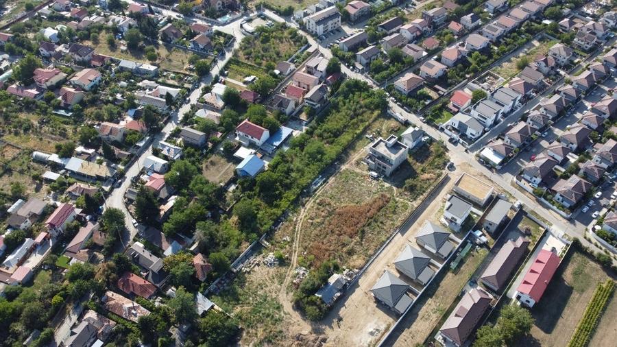 Teren Construcții intravilan de 5200 mp, în Central