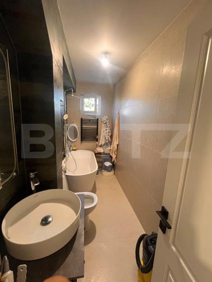 Apartament 2 camere, 58 mp, zona George Enescu - 9