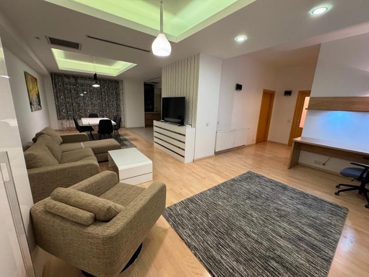 Apartament cu 2 camere semidecomandat, mobilat în Pipera