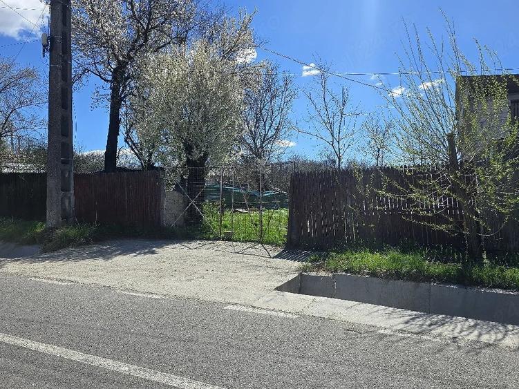 Teren de 600 mp, în Central