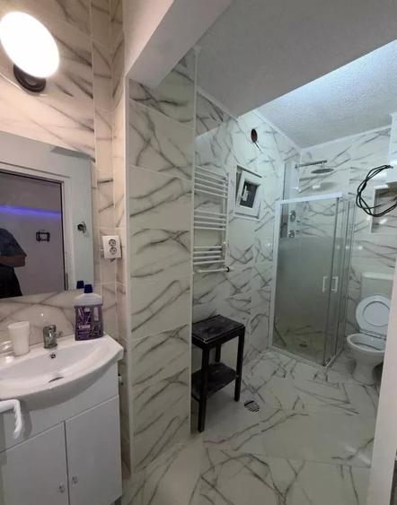 Apartament cu 2 camere semidecomandat în Obor