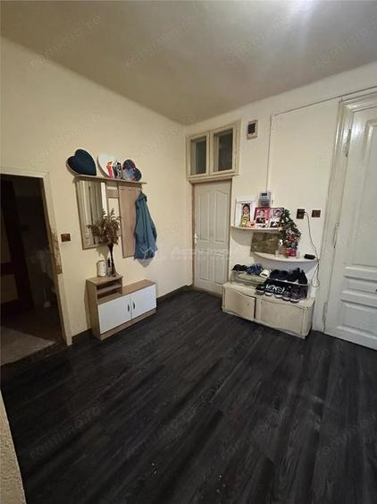 Apartament cu 4 camere decomandat în Aradul Nou