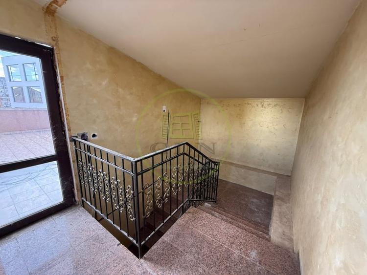 Spațiu comercial, de 435.16000366211 mp, în Central