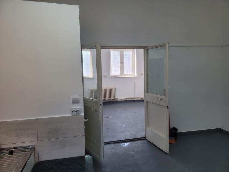 Apartament cu 2 camere în Mihai Eminescu