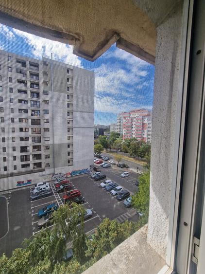 Apartament cu 2 camere decomandat în 13 Septembrie