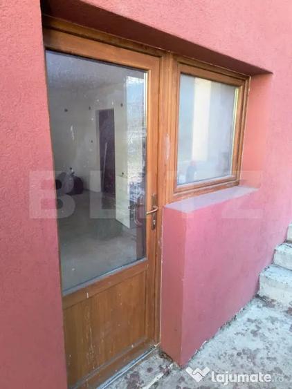 Casă cu 5 camere cu Teren 521 Mp în Central