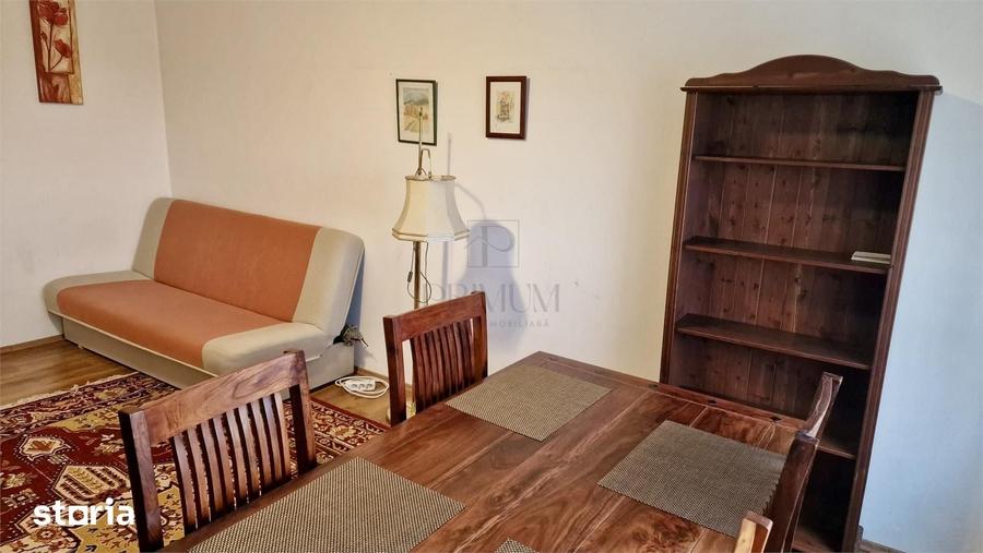 Apartament cu 3 camere decomandat în Sud