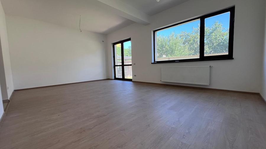 Casă individuală cu 4 camere cu Canalizare în Bragadiru