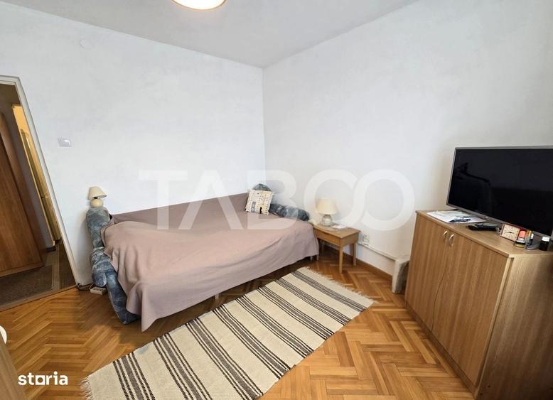 Apartament cu 3 camere decomandat în Terezian