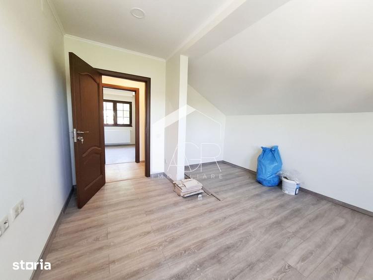 Casă cu 4 camere cu Teren 380 Mp în Central
