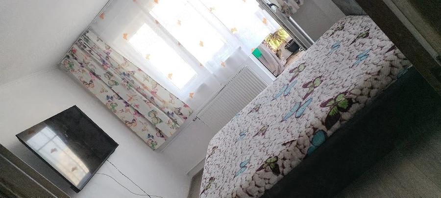 Apartament cu 3 camere decomandat în Fortuna