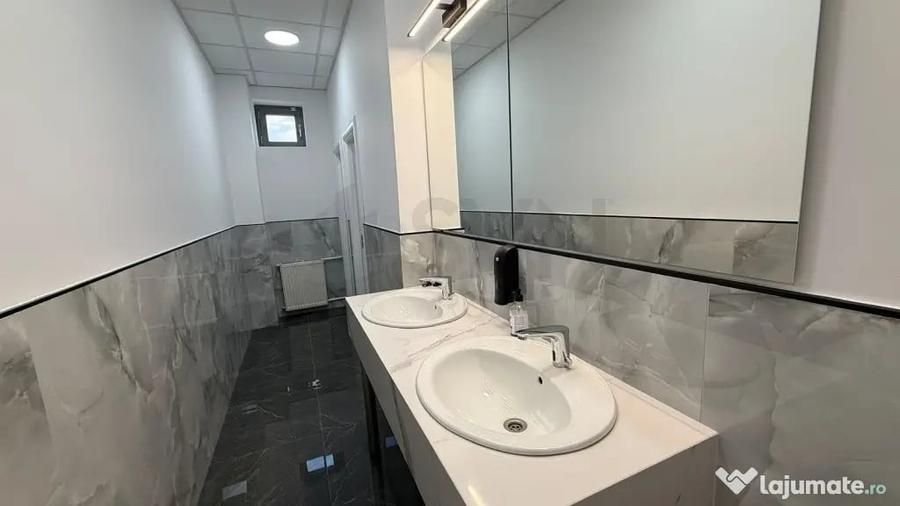 Spațiu comercial, de 36 mp, în Romană
