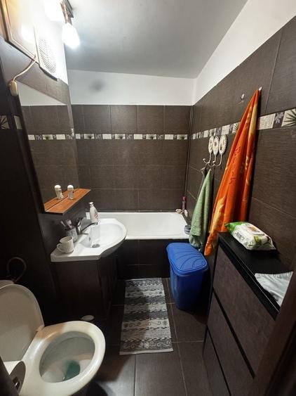 Inchiriez apartament 2 camere - 5