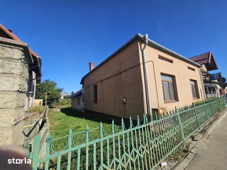 Casă cu 3 camere cu Teren 800 Mp în Ițcani