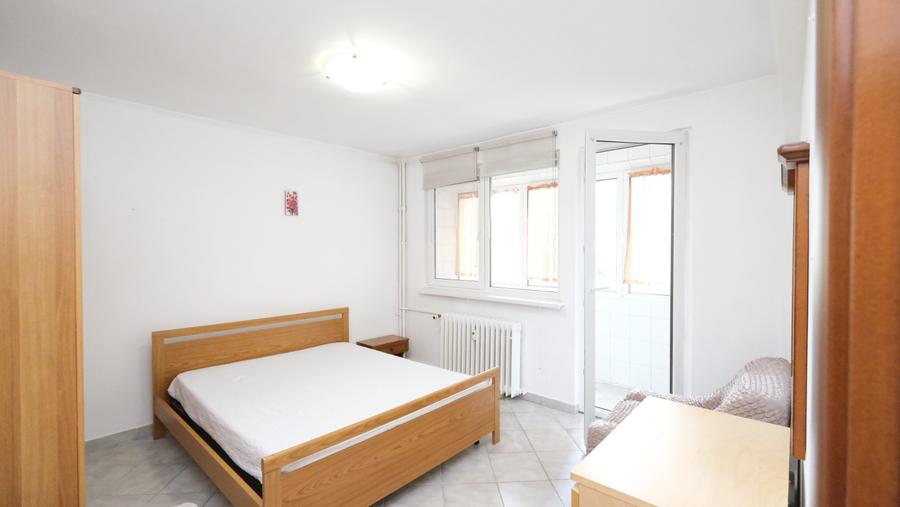 Apartament cu 2 camere decomandat în Sala Palatului