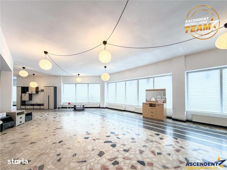Spațiu comercial, de 553 mp, în Central