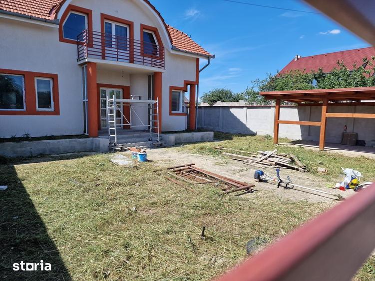 Casă cu 4 camere cu Teren 330 Mp în Oncea