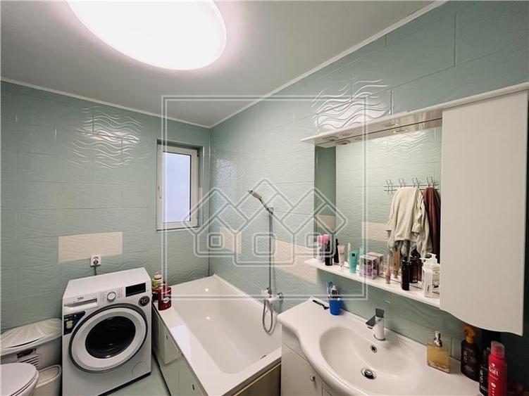 Duplex cu 3 camere cu Teren 136 Mp în Arhitecților - Calea Cisnădiei