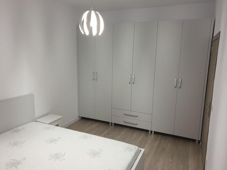 Apartament cu 2 camere semidecomandat în Giroc